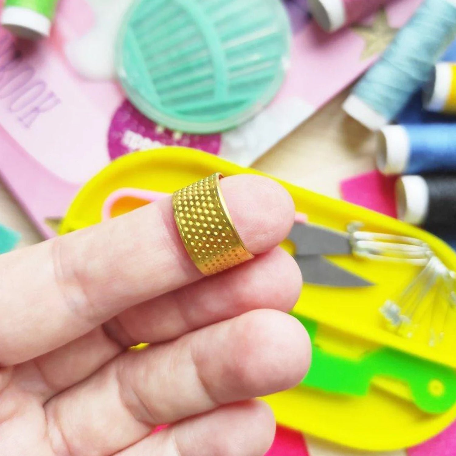 4 in 1 Multipurpose Tailoring Sewing Accessories Kit (1 Set)